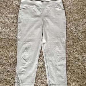 Versona Skinny Pull-on Capris